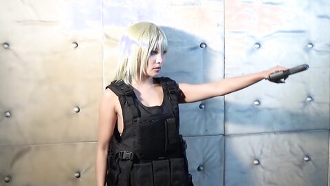 【エガサリ】『ザ・ヒステリックトリガー』とのコラボグラビア！【YM10号】