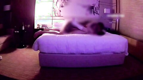 91夯先生002-之细腰翘臀骨折妹子打着石膏被肏“疼吗”“有点但是舒服”