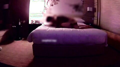 91夯先生002-之细腰翘臀骨折妹子打着石膏被肏“疼吗”“有点但是舒服”