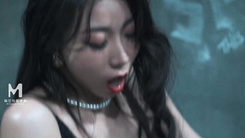 MDSF-0003监狱女王的宠物性奴