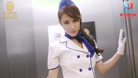 xsjky024偷偷玩弄性感电梯小姐