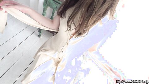 [Graphis] Izuna Maki 槙いずな 『 first gravure 』 MOVIE 04 - 1280x720