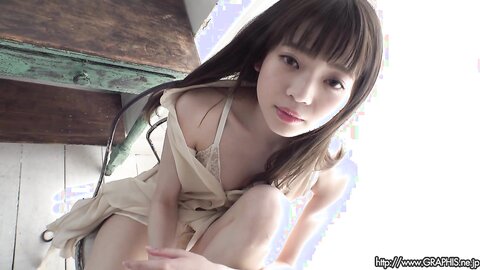 [Graphis] Izuna Maki 槙いずな 『 first gravure 』 MOVIE 04 - 1280x720