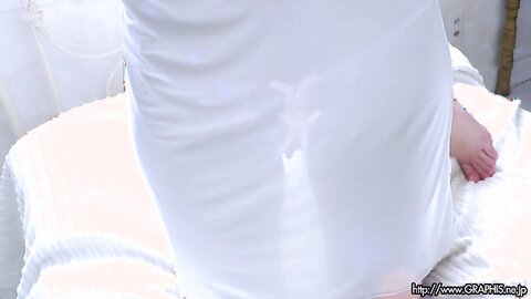 [Graphis] First Gravure - Izuna Maki 槙いずな MOVIE 06