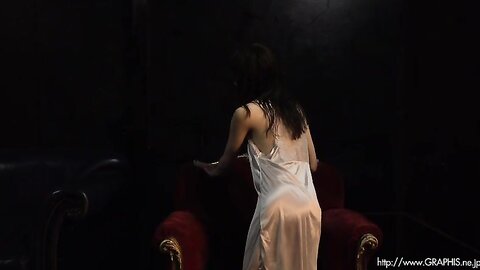 [Graphis] First Gravure - Izuna Maki 槙いずな MOVIE 07