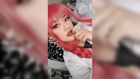 Ofmai 2021 09 30 2234569360 For The Ones That Dont Know Makima Its A Cosplay From Ch