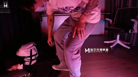 Chinese Porn 05  (Ruining Tight Chinese Whore)