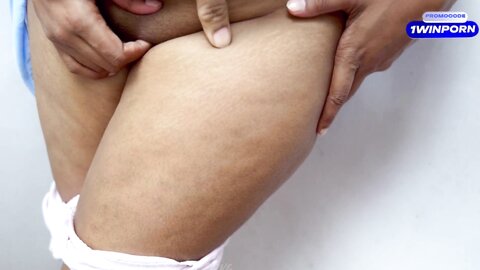 යාළුවගේ කුඩම්මා කොල්ලෝ එකේ ලොකු Sri Lankan Friends Hot Stepmom Caught