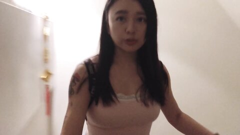 台灣女大生去旅行跟旅館老闆做愛換取住宿College Girl Went On A Trip To Fuck With The Hotel O