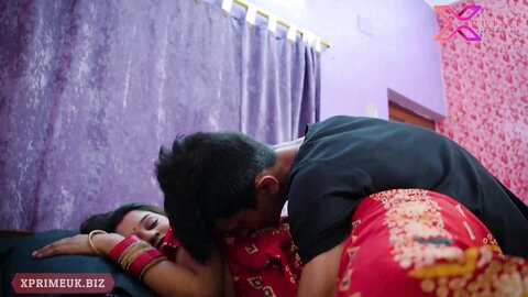 Cute Desi Indian Beautiful Step Sister Gets Fucked With Huge Dick