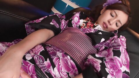 Skinny Babe Enjoys A Clit Stimulation Before Riding Japanese Asian Porn