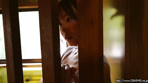 Graphis Gals – Ai Hongo 本郷愛 Emotional Clip 5