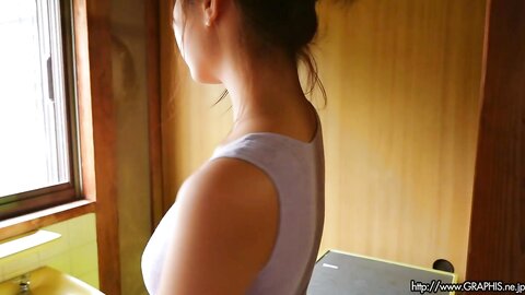 Graphis Gals – Ai Hongo 本郷愛 Emotional Clip 5