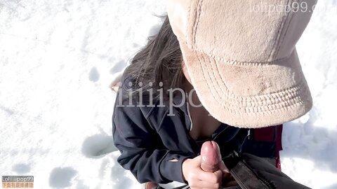 Asian Lululemon Fitness Girl Fucked Warm In 20°C 健身瑜伽裤女友野外用肉棒取暖