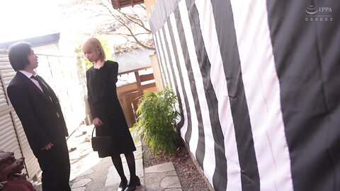 REAL-924 Nana Kisaki An Unscrupulous Blonde In Mourning Who Shows Up At Her Ex-boyfriend's Memorial Service...