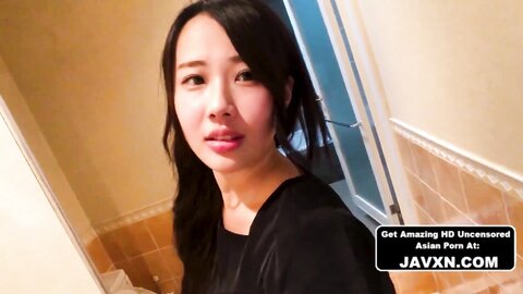 Fucked This Asian Amateur Babe At The Pool