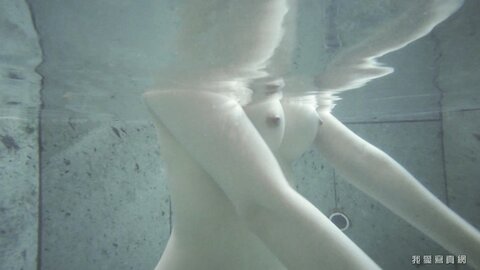 SHMB-049 Venus Terme - Emi Nishino Limited Edition (Blu-ray Disc)