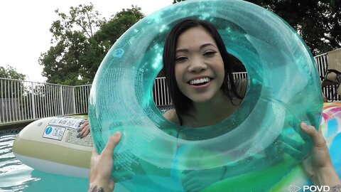 Vina Sky Sneaky Pool Day