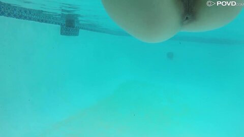 Vina Sky Sneaky Pool Day