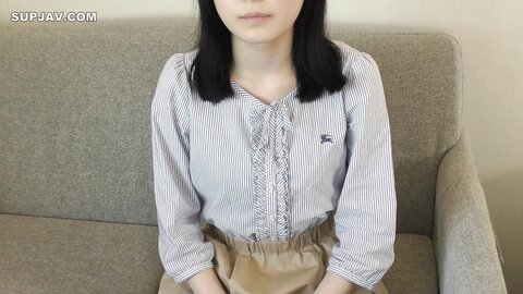 4730696 [Implantation pregnancy]**pzzyxqx*z* Transparent 18-year-old idol candidate. Pure attire and pure, innocent and super beautiful skin. She is going to have her first vaginal orgasm and continuous clima