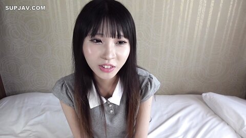 4733076 Promises to be cute. [no]**pzzyxqx*z* [2 rounds of Nakadashi] Flirtatious sex with an 18-year-old slender beauty who loves masturbation.The gap between her innocent personality and her sensitive react