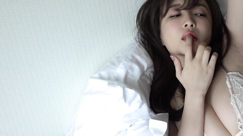 FRIDAY GOLD Ayano Takeuchi 竹内渉 - Bewitching Hips 妖艶ヒップ