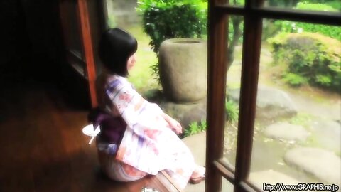Graphis Gals – Riku Minato 湊莉久 Carbonated Clip 1