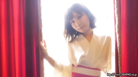 Graphis Minami Kojima 小島みなみ Winter Special 2018 Can you come here Clip 2