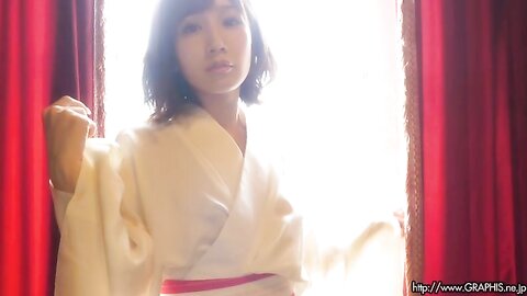 Graphis Minami Kojima 小島みなみ Winter Special 2018 Can you come here Clip 2