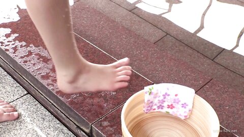 SHMO-123 Beautiful Ladies, Fresh Out Of The Bath, Getting A Sensual Oil Massage 2