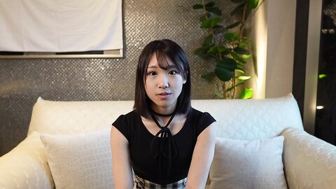 4736949 3 days! Half price! [first shot]**pzzyxqx*z* She is so slender and cute that you want to hug her. The college girl who has no boyfriend and is timid in love actually loves cock! She`s a perverted, sul