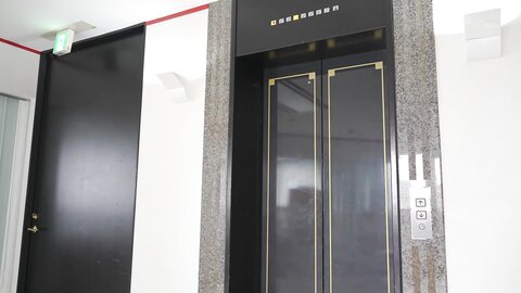 SGKI-021 - Runa Tsukino (Never Change Your Facial Expression While On Air)