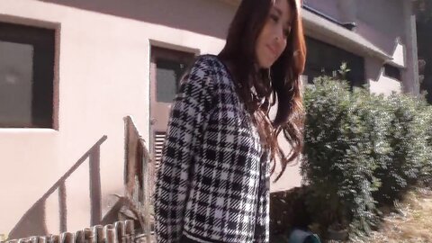 Japanese Girl Satisfies Her Bush With A Toy Outside After Sucking Guy Dick In The Car