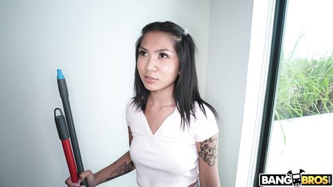 Yumi Sin Cleans And Fucks Mda
