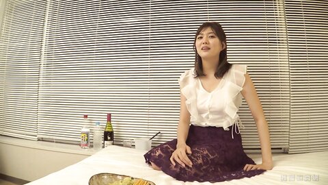 COPER-009 Nami Iwasaki, Iwanami, Beautiful Legs, Go!