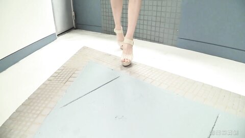 COPER-009 Nami Iwasaki, Iwanami, Beautiful Legs, Go!