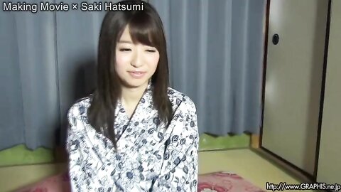 Graphis Gals – Saki Hatsumi 初美沙希 Caucus Race Clip Making of