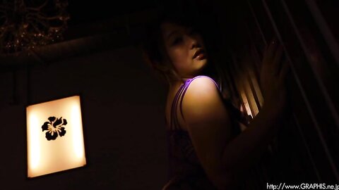 Graphis Marina Shiraishi 白石茉莉奈 - Oh Boy Clip 09