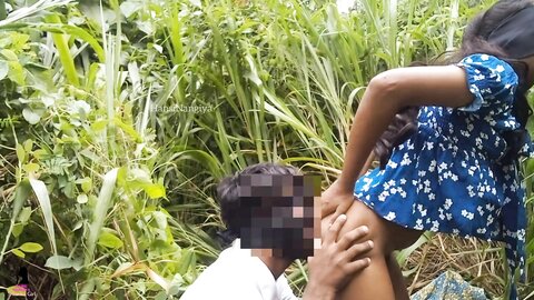 Class කට් කරලා රූම් යන්න ඇවිත් කෑලේ පෑන්න සුදු දෝණි Sri Lankan Hot Outd