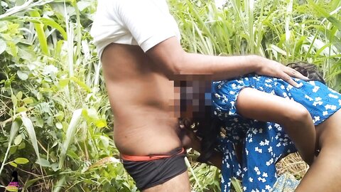 Class කට් කරලා රූම් යන්න ඇවිත් කෑලේ පෑන්න සුදු දෝණි Sri Lankan Hot Outd