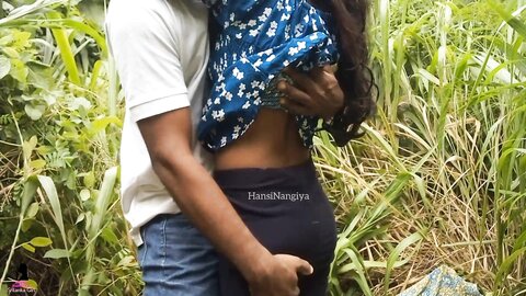 Class කට් කරලා රූම් යන්න ඇවිත් කෑලේ පෑන්න සුදු දෝණි Sri Lankan Hot Outd