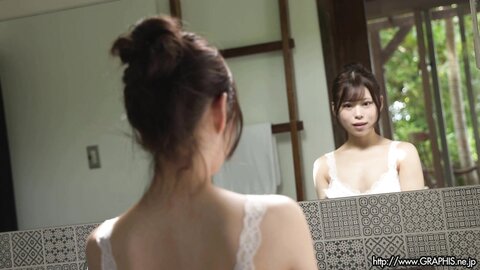 Graphis First Gravure – An Anzu あんづ杏 Clip 5