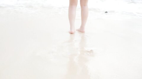 REBD-960 Non3 Seaside Flower Between The Waves, Small Flowers