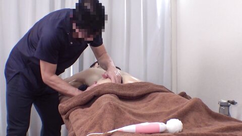 4750191-1 Exclusif50% DE RÉDUCTION ! [No\naked Nakadashi]**pyjpqos*s* Aujourd`hui, une femme mince et séduisante à la peau humide est venue dans notre magasin après avoir déjeuné avec ses amies de la classe de