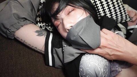 4747572-2 [High-definition 4K version distributed]**pyjpqos*s* Former idol delivers a miraculous moment with more presence than back then.