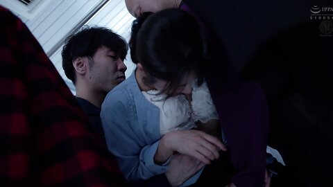 JUR-424 [4K] Unable To Move...200% Of The Rush-hour Commuters Are Licking Their Pants... Yuki Takeuchi