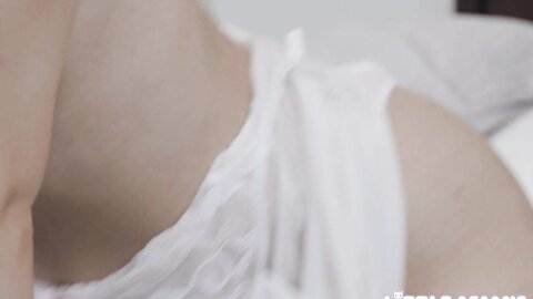 Mina Moon Sleepwalker