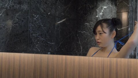 LOOTA-035 Ro●ta - 12 Beautiful Girls In Thongs