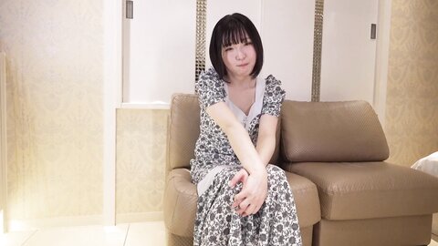 4759438-1 [Today only]**pzzyxqx*z* Black hair neat and clean married woman. Pregnant woman with a cute bashful smile 16 weeks pregnant. She decides to retaliate when she discovers her husband`s infidelity. Sexu