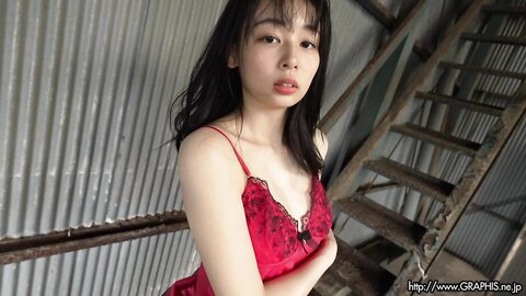 Graphis Gals – Ami Tokita 時田亜美 With A Smile Clip 3
